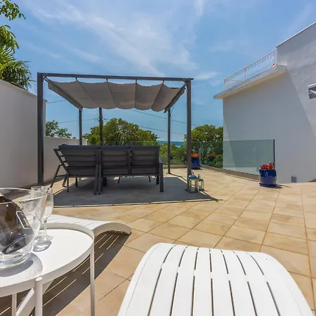 Amarie 2 Apartment Dramalj